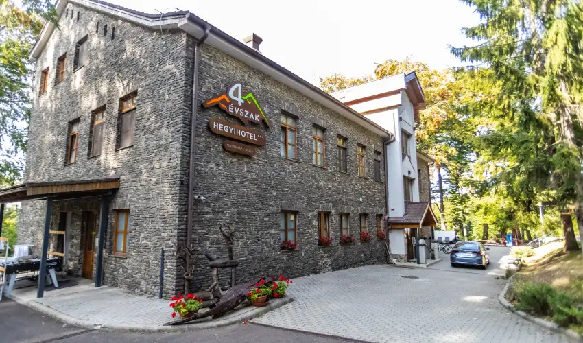 4 vszak Hegyihotel Mtrahza - Karcsony (min. 2 j)