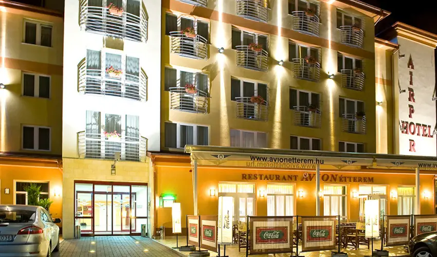 Airport Hotel Budapest Vecss - Karcsony (min. 2 j)