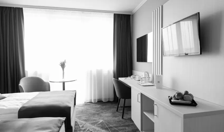 Airport Hotel Budapest Vecs�s - Kar�csony - teljes el�refizet�ssel (min. 2 �j)