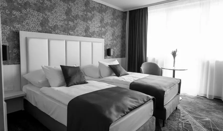 Airport Hotel Budapest Vecs�s - Kar�csony - teljes el�refizet�ssel (min. 2 �j)