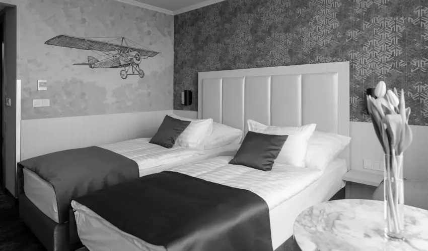 Airport Hotel Budapest Vecs�s - Kar�csony - teljes el�refizet�ssel (min. 2 �j)