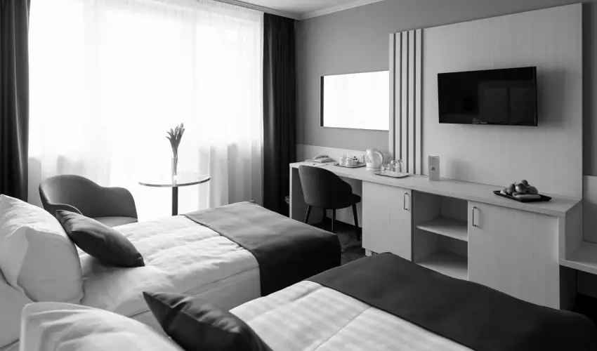 Airport Hotel Budapest Vecs�s - Kar�csony - teljes el�refizet�ssel (min. 2 �j)