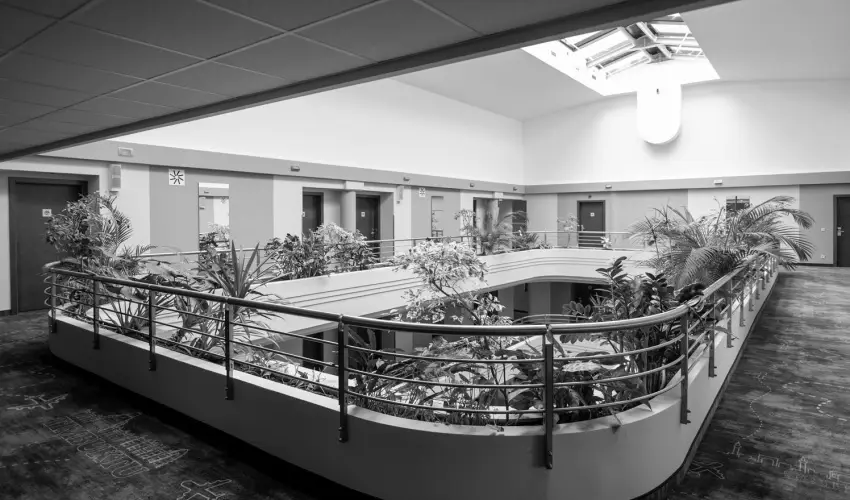 Airport Hotel Budapest Vecs�s - Kar�csony - teljes el�refizet�ssel (min. 2 �j)