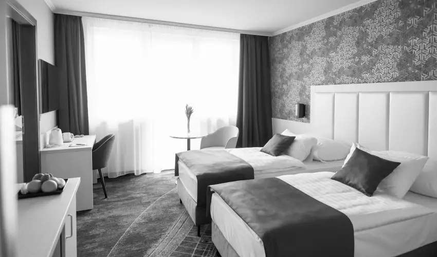 Airport Hotel Budapest Vecs�s - Kar�csony - teljes el�refizet�ssel (min. 2 �j)