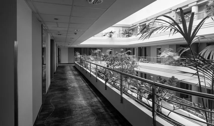 Airport Hotel Budapest Vecs�s - Kar�csony - teljes el�refizet�ssel (min. 2 �j)