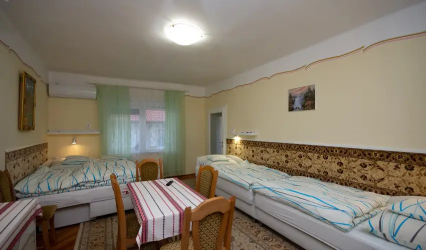 Amlia Apartman Gyula - Karcsony (min. 2 j)