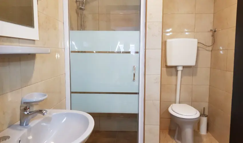 Andrea & Mnika Apartman 2 Harkny - Karcsony (min. 6 j)