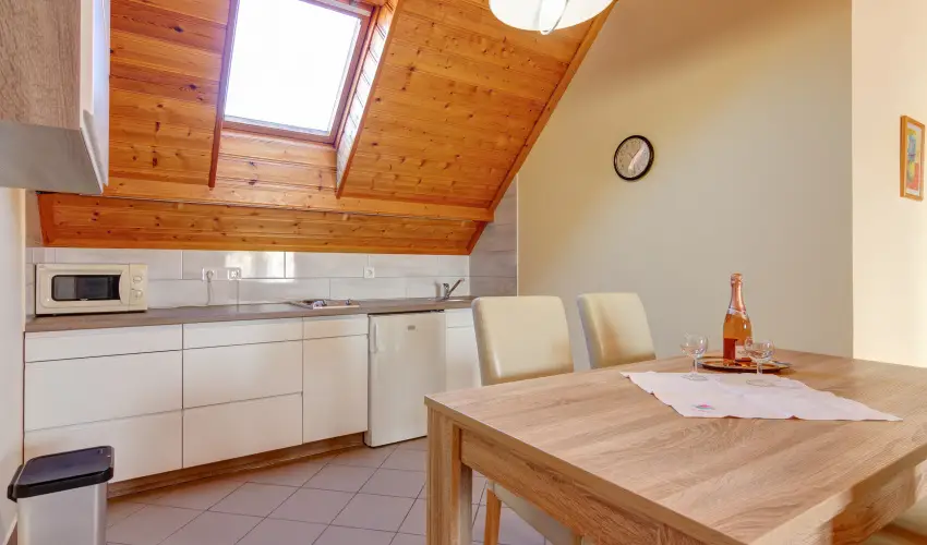 Andrea Villa Hvz - Karcsony (min. 2 j)