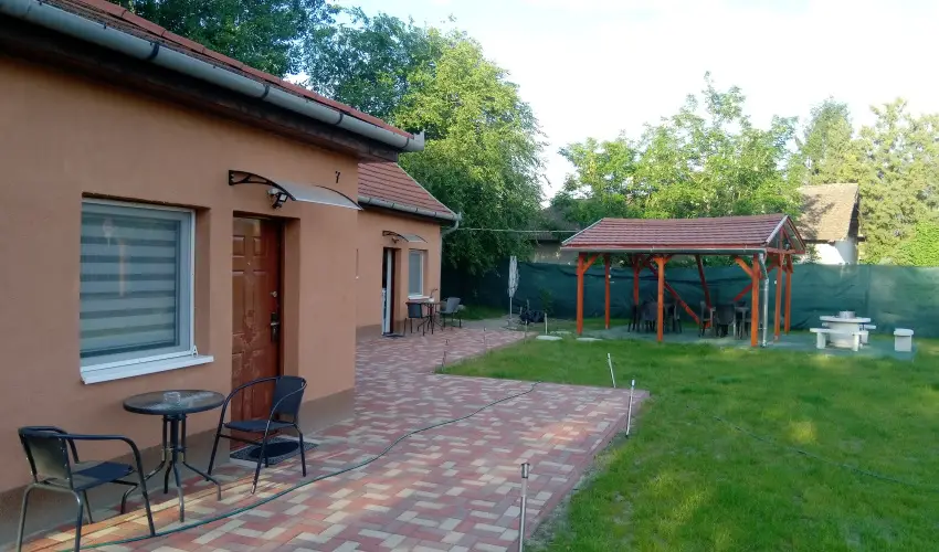 Angyal Apartman Cserkeszl - Karcsony (min. 3 j)