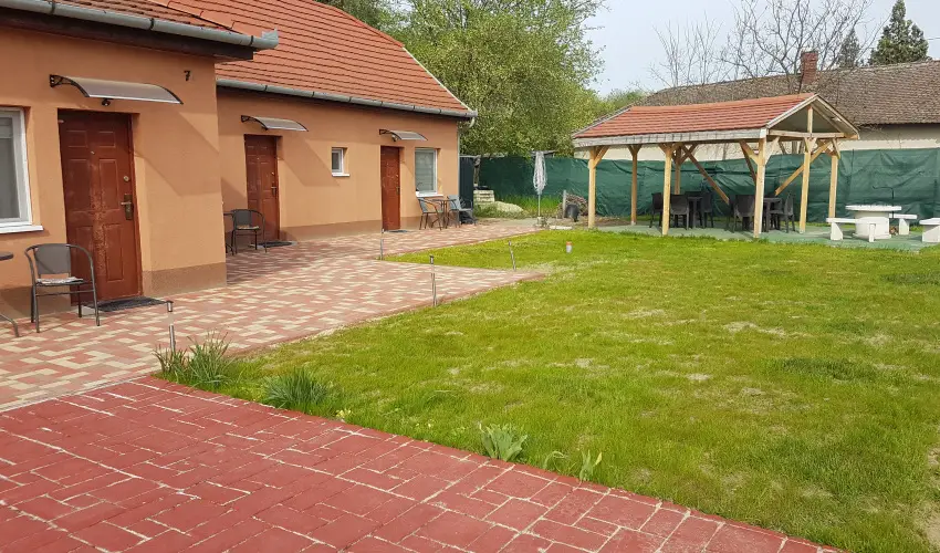 Angyal Apartman Cserkeszl - Karcsony (min. 3 j)