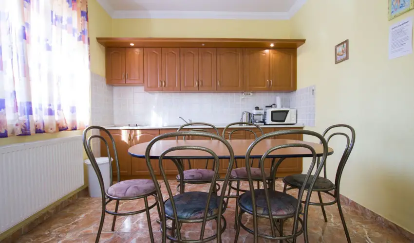 Anna Vendghz Hajdszoboszl - Karcsony (min. 3 j)