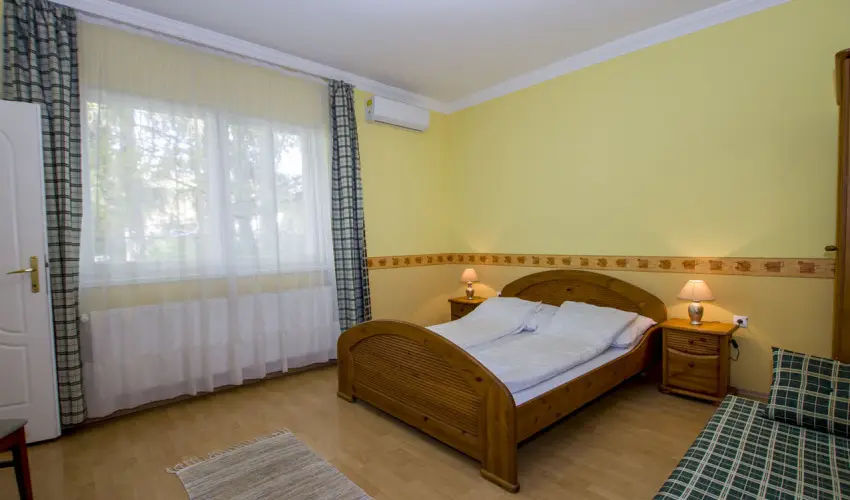 Anna Vendghz Hajdszoboszl - Karcsony (min. 3 j)