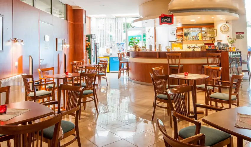 Apartman Hotel Bk, Bkfrd - Karcsony