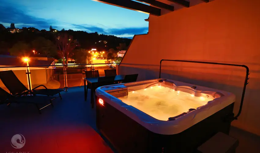 Aquarius Apartments Miskolctapolca - Karcsony