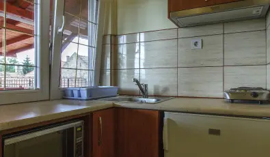 Aranypatk� Panzi� Gy�r�jbar�t