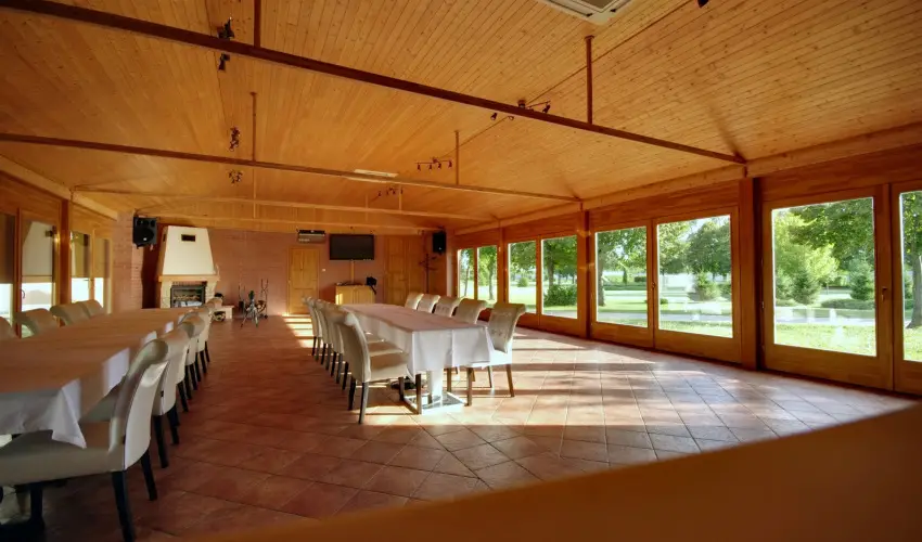 Arcanum Hotel Bkscsaba - Karcsony (min. 2 j)