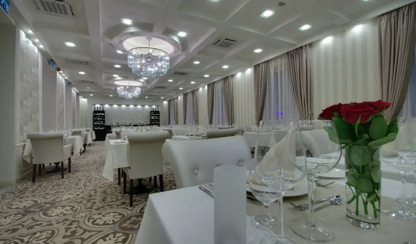 Arcanum Hotel Bkscsaba - Karcsony (min. 2 j)