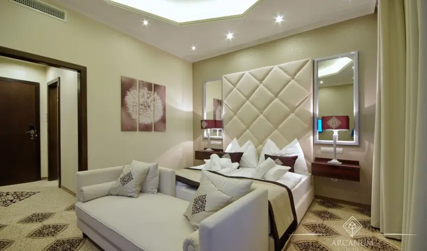 Arcanum Hotel Bkscsaba - Karcsony (min. 2 j)