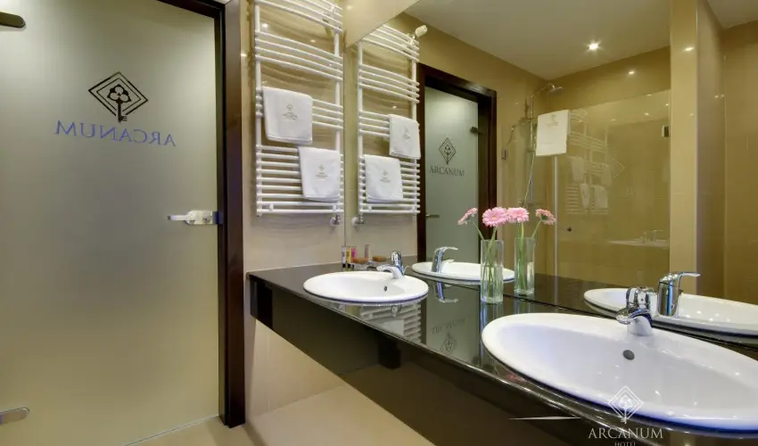 Arcanum Hotel Bkscsaba - Karcsony (min. 2 j)