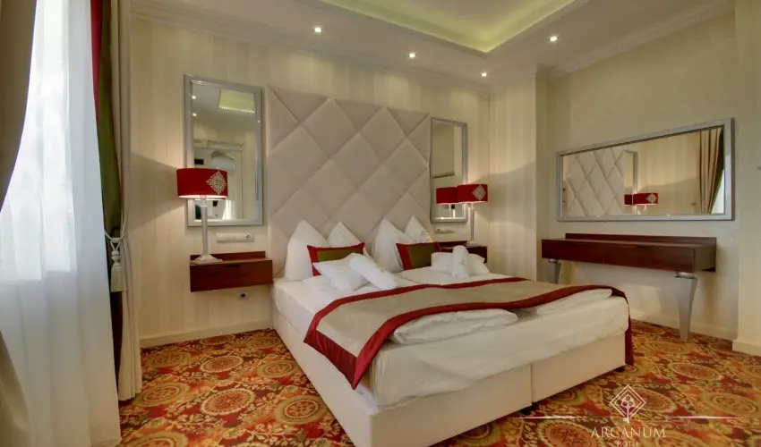 Arcanum Hotel Bkscsaba - Karcsony (min. 2 j)