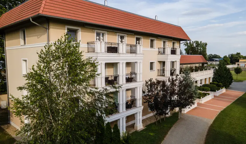 Arcanum Hotel Bkscsaba - Karcsony (min. 2 j)
