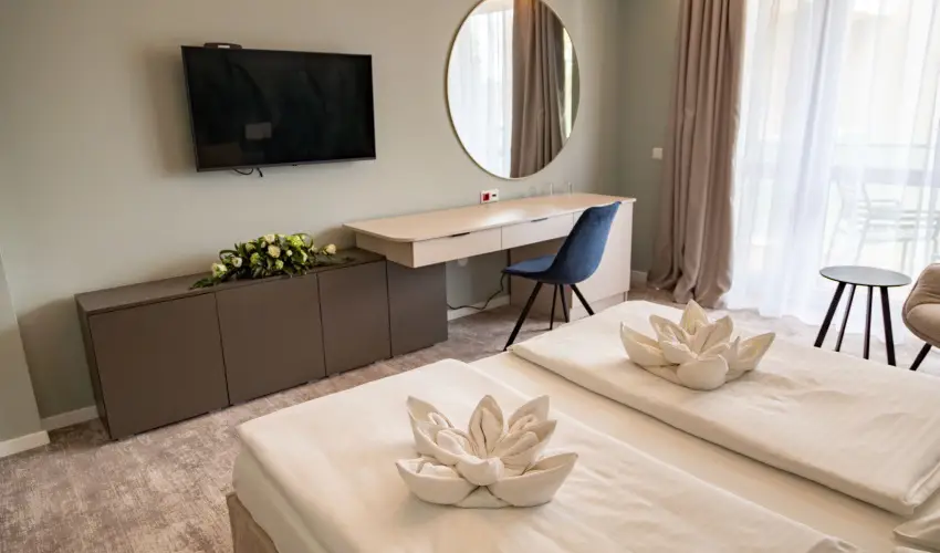 Hotel Atlantis Wellness & Conference Hajd�szoboszl� - Kar�csony (min. 3 �j)