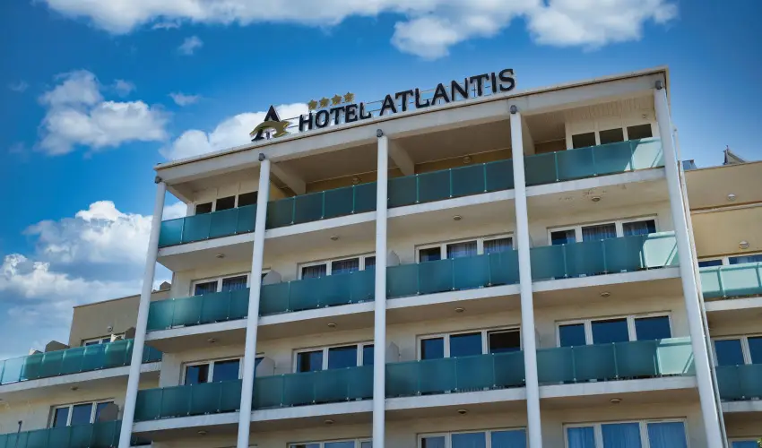 Hotel Atlantis Wellness & Conference Hajd�szoboszl� - Kar�csony (min. 3 �j)