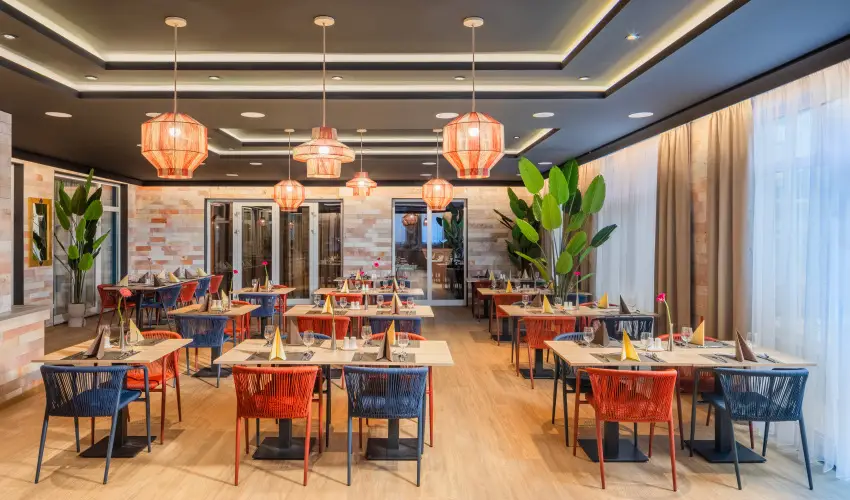 Hotel Atlantis Wellness & Conference Hajd�szoboszl� - Kar�csony (min. 3 �j)