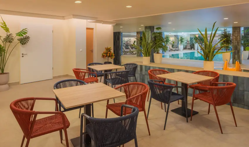 Hotel Atlantis Wellness & Conference Hajd�szoboszl� - Kar�csony (min. 3 �j)