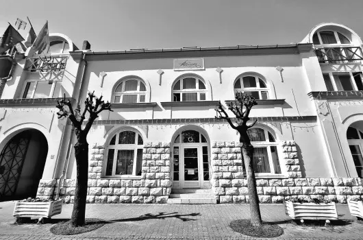 trium Hotel - Karcsony