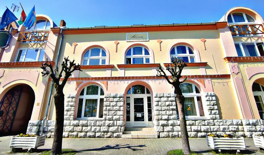 trium Hotel Harkny - Karcsony