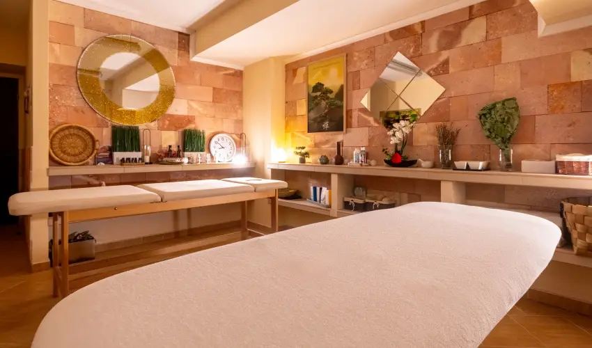 Aurora Hotel Miskolctapolca - Aurora Karcsony (min. 3 j)