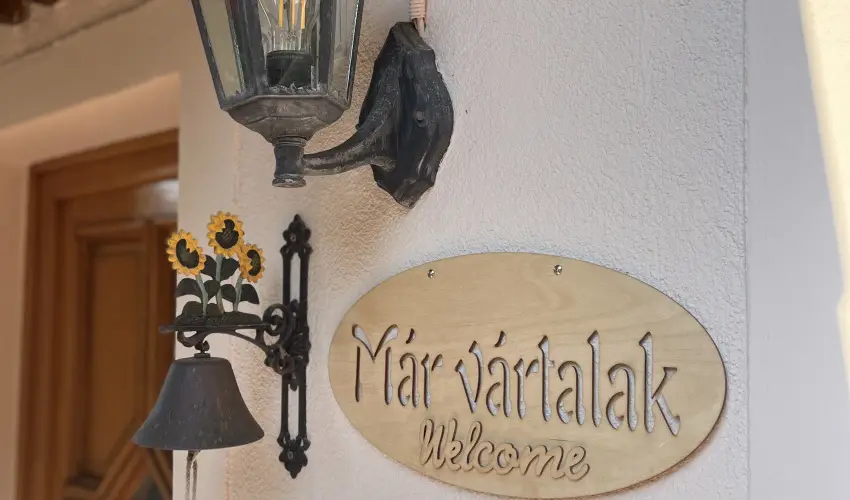 Aventurin House Rvflp - Karcsony (min. 2 j)