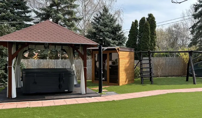 Aventurin House Rvflp - Karcsony (min. 2 j)