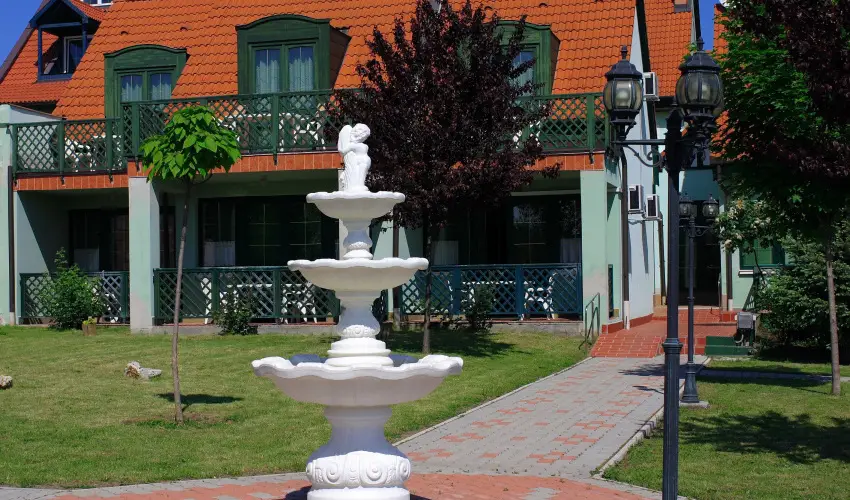 Bacchus Panzi Eger - Karcsony