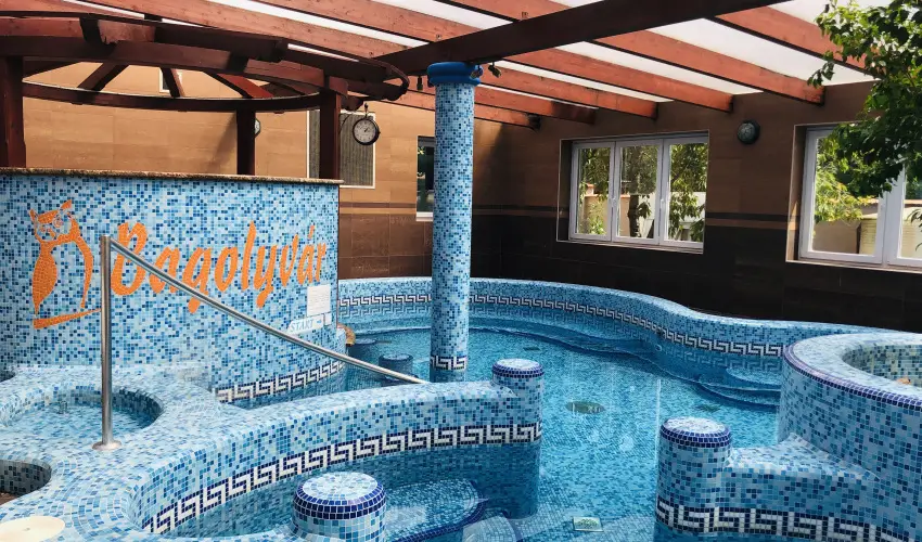 Bagolyvár Inárcs Inárcs - Karácsony