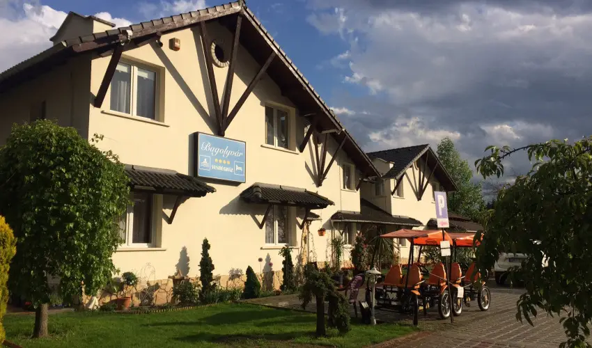 Bagolyvár Inárcs Inárcs - Karácsony