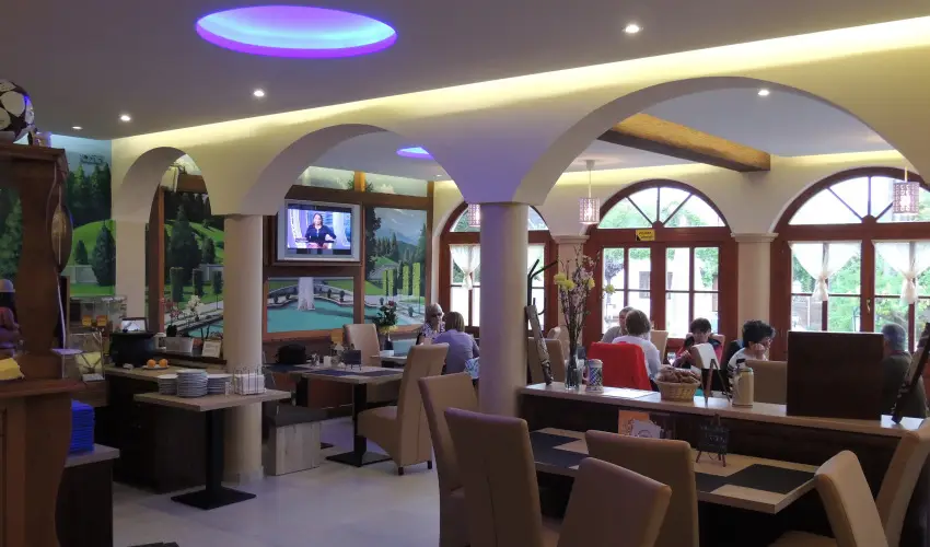 Bajor Panzi Aparthotel Bk, Bkfrd - Karcsony