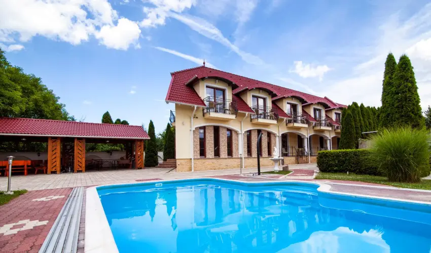 Bajor Panzi Aparthotel Bk, Bkfrd - Karcsony