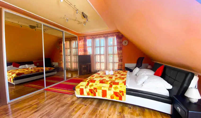 Bajor Panzi Aparthotel Bk, Bkfrd - Karcsony