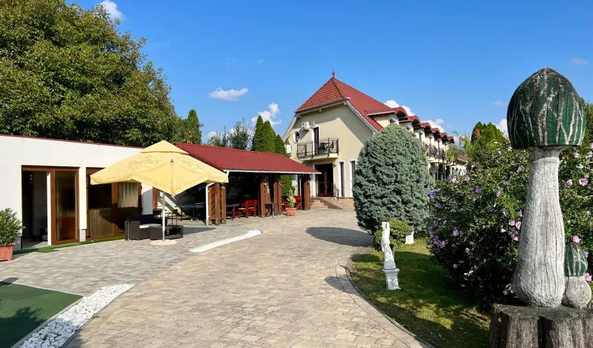 Bajor Panzi Aparthotel Bk, Bkfrd - Karcsony