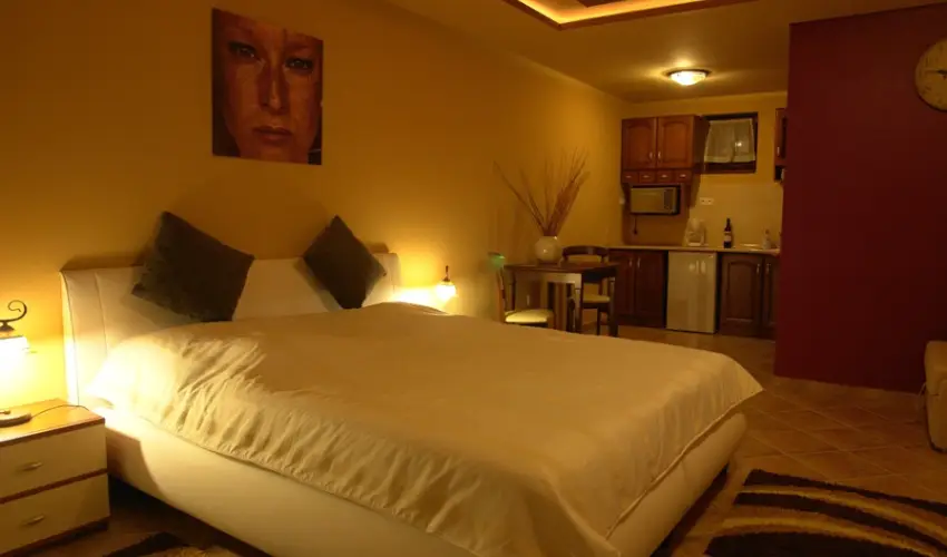 Bajor Panzi Aparthotel Bk, Bkfrd - Karcsony