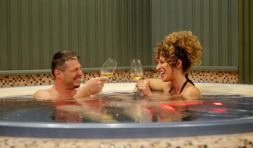 Barka Galria Hotel s tterem Tllya - Karcsony