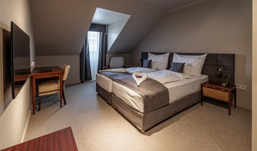 Barka Galria Hotel s tterem Tllya - Karcsony