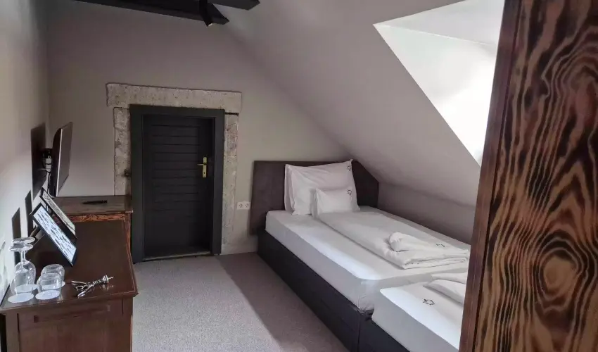 Barka Galria Hotel s tterem Tllya - Karcsony