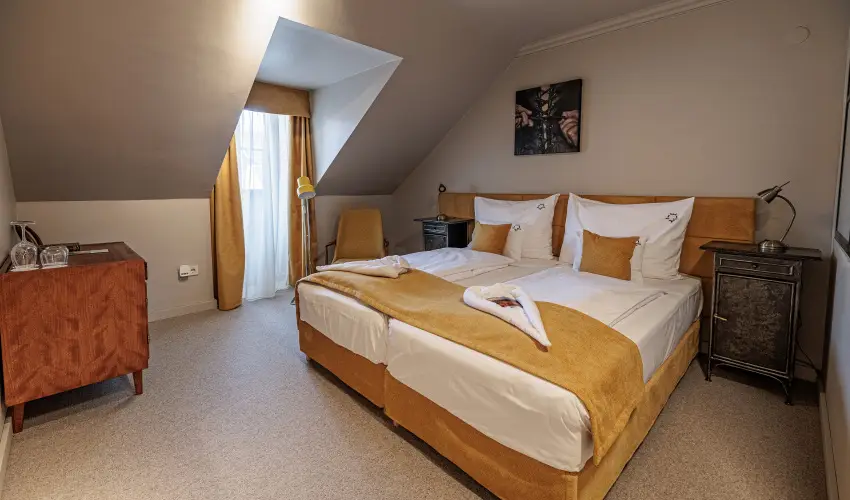 Barka Galria Hotel s tterem Tllya - Karcsony