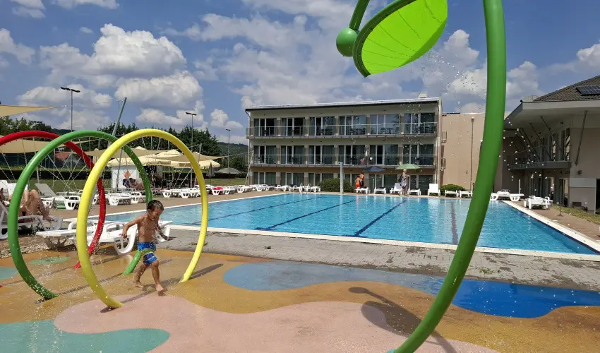 Sz�pia Bio & Art Hotel Zs�mb�k - Kar�csony