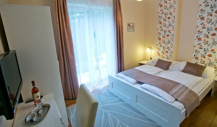 Borka Panzi Pardfrd - Karcsony