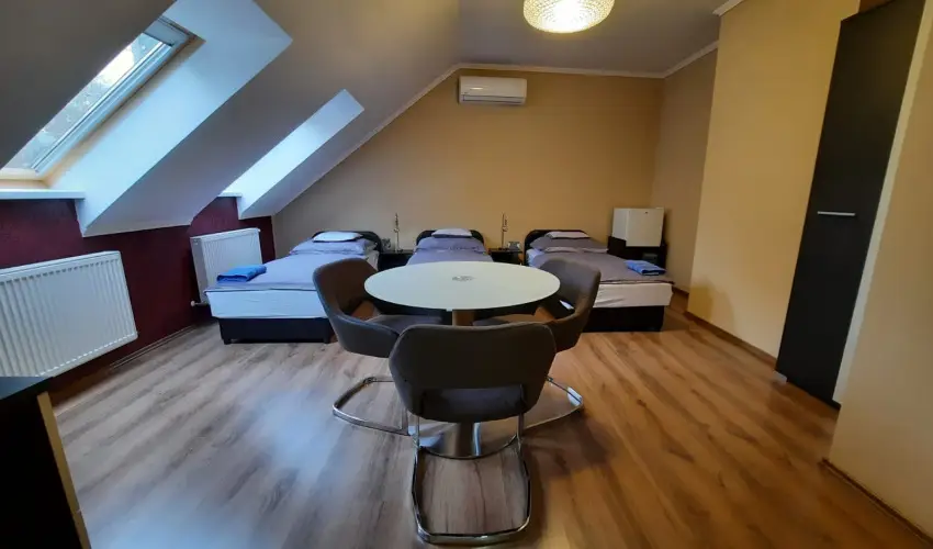 Borostyn Szllshely Debrecen - Karcsony