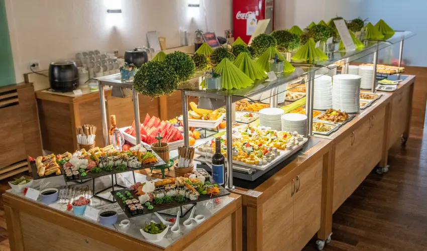 CE Plaza Hotel Sifok - Varzslatos karcsony s nnepek kztt (min. 2 j)